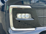 【LEDフォグライト】悪天候や夜間走行時も良好な視界を確保し安心して運転できる高輝度LEDフォグライトを装備!点灯速度が早く、消費電力も抑えられています。