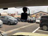 福井県内で最大級の在庫数を誇るため、一度にたくさんの実車を見比べることができます。ネットの写真だけでは分かりにくい色味やサイズ感、乗り心地を実際に体感しながら車選びが楽しめます。