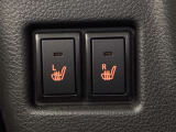 冬場や夏場はシートの心地が優れませんよね。上記のような課題をシートヒーターが解決します。どんなときでも快適にドライブが楽しめますね。