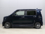 【コーティング/ガードコスメSP】好評のコーティング施工で愛車のボディをケアしませんか?紫外線や酸性雨等の劣化によって塗装面の光沢の消失や塗装の剥離を防ぎます!
