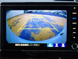 ◆【リアカメラ】が装着されています。リバースに入れるだけで映ります。後方の安全確認や、狭い駐車場での車庫入れ、雨の日や夜間など視界の悪い時に便利です。安全にバックする為には欠かせない装備です。