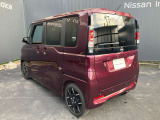 紫外線をカットし車内のプライバシーも守ってくれるプライバシーガラスも装備