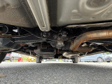 【下廻り防錆塗装】下回りの防錆加工も大人気オプションです。下回りを融雪剤などから長期間お守り致します。是非お車と一緒にご検討くださいませ。