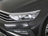 【LEDヘッドランプ】高い視認性を確保しながら、消費電力の少なさと長寿命を実現させた新デザイン、新機能の次世代ヘッドライト。