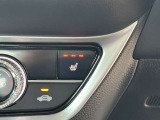運転席&助手席シートヒーター付。寒さが厳しい冬の朝でも座面を暖めて快適なドライブを。3段階の温度調整が可能です。