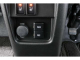 スマートフォンなどの音楽再生が可能なUSB接続ジャック装備車両です♪♪♪