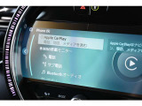 もはやMINI標準搭載とも言える、デザインアイコンの一つでもあるカーナビは各種設定から情報、マルチメディアまで、可愛らしい見てくれで多機能な装備の一つです。