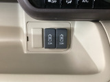 充電用USBジャックを装備!iPhoneはもちろん少しアンペアが高めのiPadも充電することが出来ます(運転しながら充電できます)