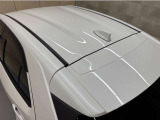 &rdquo;屋根の状態もしっかり確認出来ます。トヨタ中古車「まるごとクリーニング」でピカピカです。&rdquo;