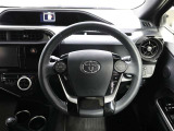 各操作スイッチなどもハンドルから手を放すことなく操作可能で安全運転に支援いたします!