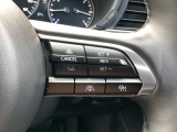 MRCC(マツダレーダークルーズコントロール)は先行車との車間を維持しながら追従走行を行い、長距離でのドライバー負担を軽減させてくれます。