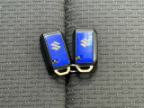 【スマートキー】ドアの開閉時鍵を探さなくても簡単にドアの開閉することが出来ます、また、エンジン始動も車内にスマートキーがあれば簡単に始動することが出来ます