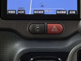 片側電動スライドドアのスイッチ付です。車内からもスイッチひとつで楽にドアの開閉が可能です。電動なので開閉時に力を使う必要がなく、半ドアになることもありません!