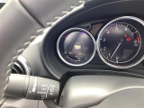 車線を逸脱しない様にの表示です。