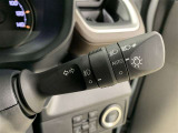 車外の明るさによって自動で点灯・消灯するオートライト
