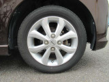 おしゃれは足元から♪♪『155/65R14インチ』♪♪日産純正アルミホイールをはいております♪♪