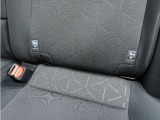 ◆ISOFIX◆シートベルトいらずでチャイルドシートと固定金具を連結するだけでガッチリ固定できます。