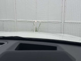ヘッドアップディスプレイ装備です。運転時の視界に様々な情報が投影されます。