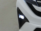 LEDフロントフォグランプを装備しております。