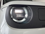 LEDヘッドライト(右側)です