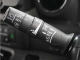 ◆ウォッシャー付間欠リアワイパー(リバース連動)◆バック時に、フロントワイパーに連動して作動!