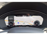 ナビゲーション情報を運転席正面に表示。視線移動を抑えたドライブを支えます。