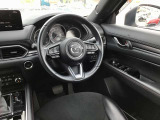 現在のMAZDA車はインパネ配置が視線の動きが少なくなるように設計レイアウトされています☆ひとつひとつの部品からMAZDAの安全に対するこだわりを感じる事が出来ます☆