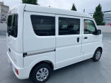 【サイドビュー】両側スライドドアで乗り降りがしやすいです。