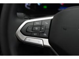【ステアリング左側】ACCなどの運転支援の操作のスイッチ類です。ACCは高速道路などで前に走る車との距離を保ちながら追従走行する運転支援システムです。