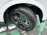 タイヤサイズは155/65R14です。日産純正アルミ装着です☆