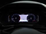 デジタルメータークラスター【Digital Cockpit Pro】付き車両。メーター内にナビゲーションが表示されます。