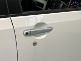 品質へのこだわり!フロアマットやシートなど車内をキレイに清掃し、ニオイや汚れなどを徹底的にクリーニングしてもらっております。室内はピカピカです☆