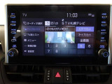 【TV】停車中であれば、テレビを楽しむこともできるので、ドライブ中の休憩中に気分転換や車の中で時間をつぶすことだってできます♪