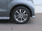 【ホンダ純正アルミホイール付き】タイヤサイズは『155/65R14』です。