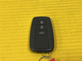 スマートキーはかばんやポケットに入れておけば、ドアのロックアンロックやエンジンの始動が可能!スペアキーは欠品となります。