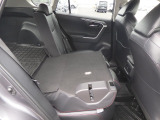 【内装】豊富なシートアレンジで大きな荷物も心配いりません。