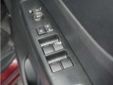 ◆パワーウィンドウスイッチ◆運転席から全席の窓の開閉操作を行うことが出来いつでも換気ができます!