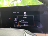 視認性の高いメーターパネルで、運転中の情報確認がスムーズに行えます。必要な情報をひと目で確認でき、安全運転をサポートしてくれるでしょう。