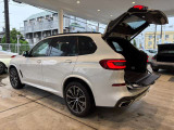 BMW正規ディーラー BMW Premium Selection調布の認定中古車です。厳しい基準をクリアした高品質車両のみ販売。BMW認定中古車保証付き(最長4年・距離無制限)、全国納車対応可能です。