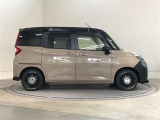 両側パワースライドドア付きだから、狭い駐車スペースなどでの 乗り降りラクラク!小さなお子さまのいるご家庭には嬉しい装備。