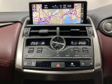 左右独立温度コントロールフルオートエアコンです。運転席、助手席それぞれで独立して温度設定ができます。冷え性の方が乗っても安心ですね♪