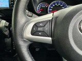 ステアリングスイッチ装備!運転しながら手元でオーディオの操作などができます。
