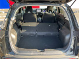 シートを倒して更にお荷物積めちゃいます。レジャーやショッピングに大活躍。