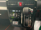 納車前には12ヶ月点検相当の点検と消耗品の交換をダイハツの整備士がしっかり整備してお渡しします。また、納車後には無料の1ヶ月点検がございます。