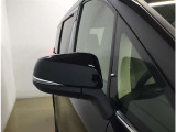 ドアミラーにウインカーを装備しており、スタイル、機能性の高いお車です!