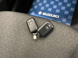 【スマートキー】キーをポケットやカバンに入れたままでもドアの施錠・開錠ができ、雨の日や荷物の多い日に大活躍!