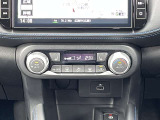 ☆ オートエアコンついてます。温度調整・風量調整も自動でしてくれますから想像以上に便利な装備なんですよ(^○^) ☆