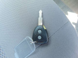 岩手マツダの中古車は、自社工場にて純正部品を使用し整備させていただきます。また、赤いバナーの中古車は内外装現状販売となり、トラブル防止の為現車確認ができるお客様のみに販売させていただいております。