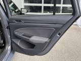 点検整備ご納車前にCertified Pre-Owned独自の「点検チェック項目シート」により、部品や機能に関する全71項目もの厳しいチェックを実施します。