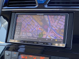 高機能なナビゲーションシステムを搭載。目的地設定やルート検索が簡単に行え、スムーズなドライブをサポートします。